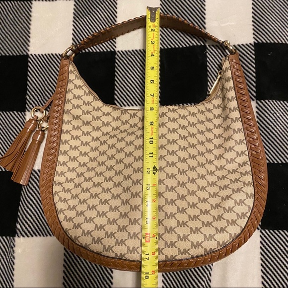michael kors lydia large hobo bag - Picture 7 of 8